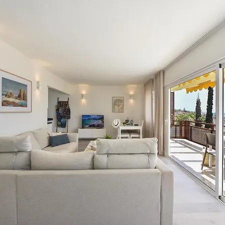 Rocas Rojas Tatil Evi San Agustín